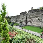 Real Scampis Hotel