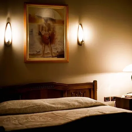 Отель Real Scampis