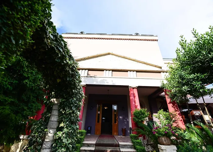 Real Scampis Ξενοδοχείο 3*