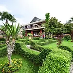 Real Scampis Hotel 3*