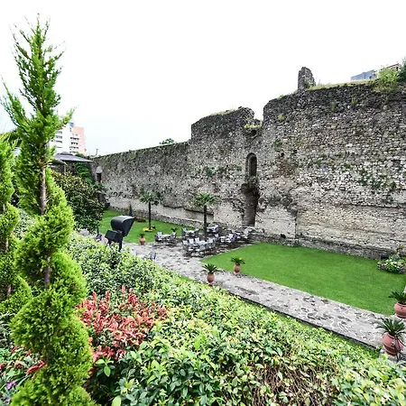 Real Scampis Hotel